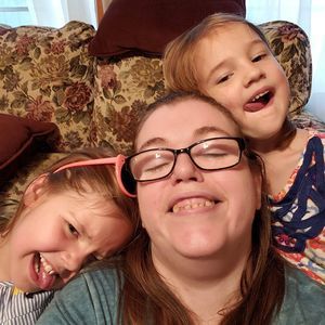 Meet your Posher, Carrie